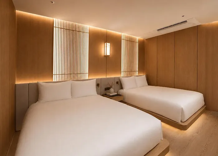 Uh Continental Seoulcenter 4*